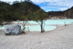 kawah-putih-ciwidey